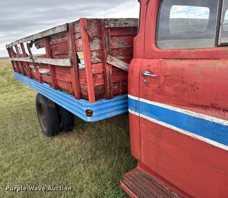 image for item EU6025 1948 Dodge flatbed truck