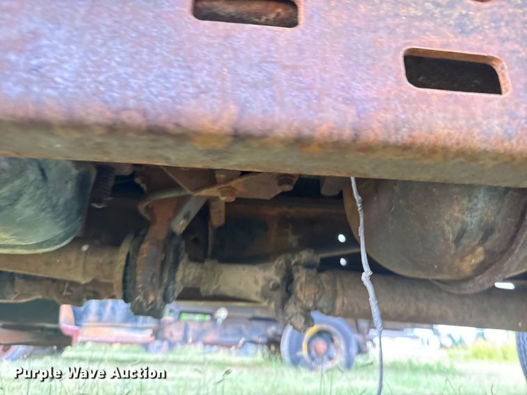 image for item EU6025 1948 Dodge flatbed truck