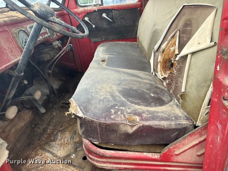 image for item EU6025 1948 Dodge flatbed truck