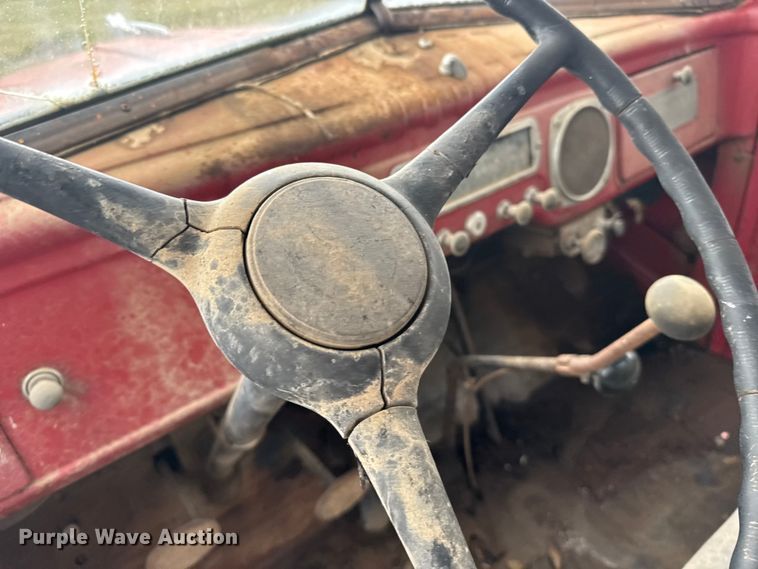 image for item EU6025 1948 Dodge flatbed truck