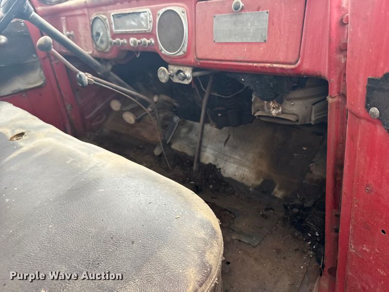 image for item EU6025 1948 Dodge flatbed truck