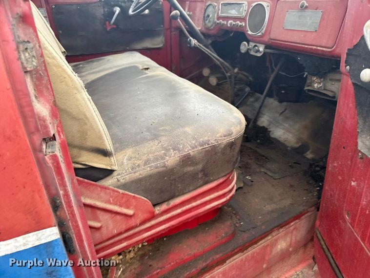 image for item EU6025 1948 Dodge flatbed truck