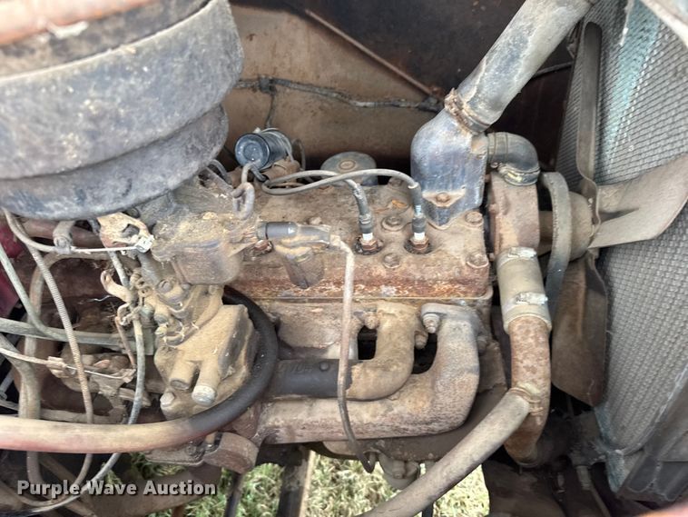 image for item EU6025 1948 Dodge flatbed truck