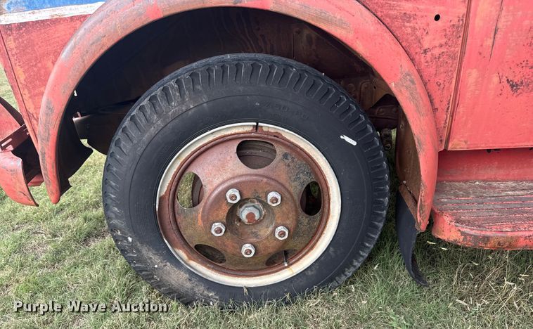 image for item EU6025 1948 Dodge flatbed truck