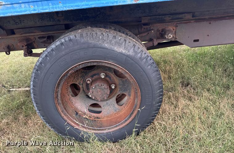 image for item EU6025 1948 Dodge flatbed truck