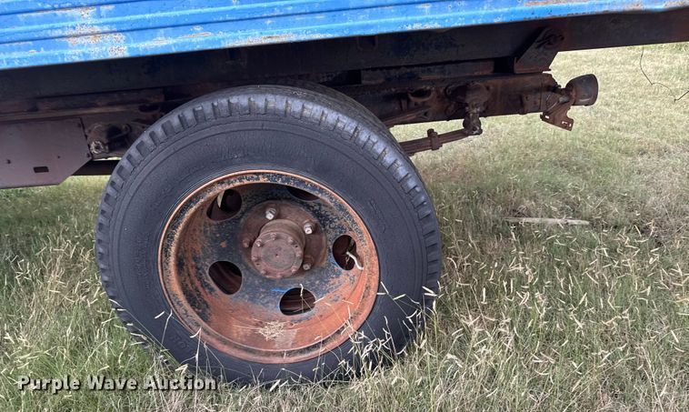 image for item EU6025 1948 Dodge flatbed truck