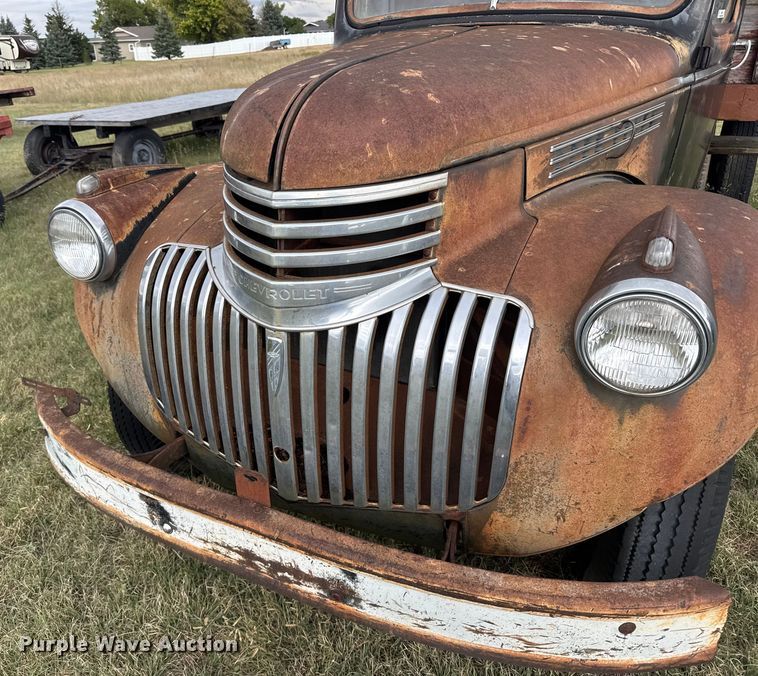 image for item EU6026 1946 Chevrolet flatbed truck