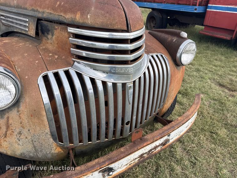 image for item EU6026 1946 Chevrolet flatbed truck