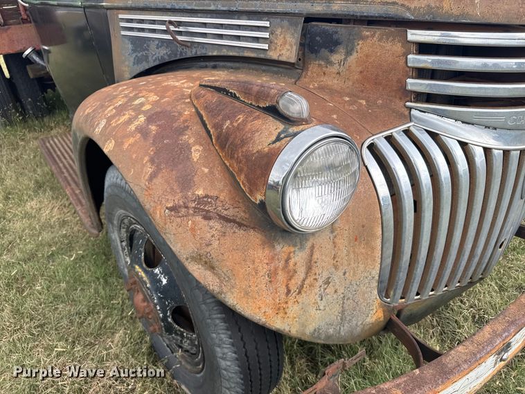 image for item EU6026 1946 Chevrolet flatbed truck