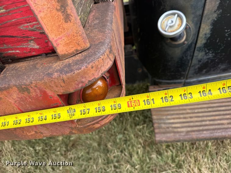 image for item EU6026 1946 Chevrolet flatbed truck