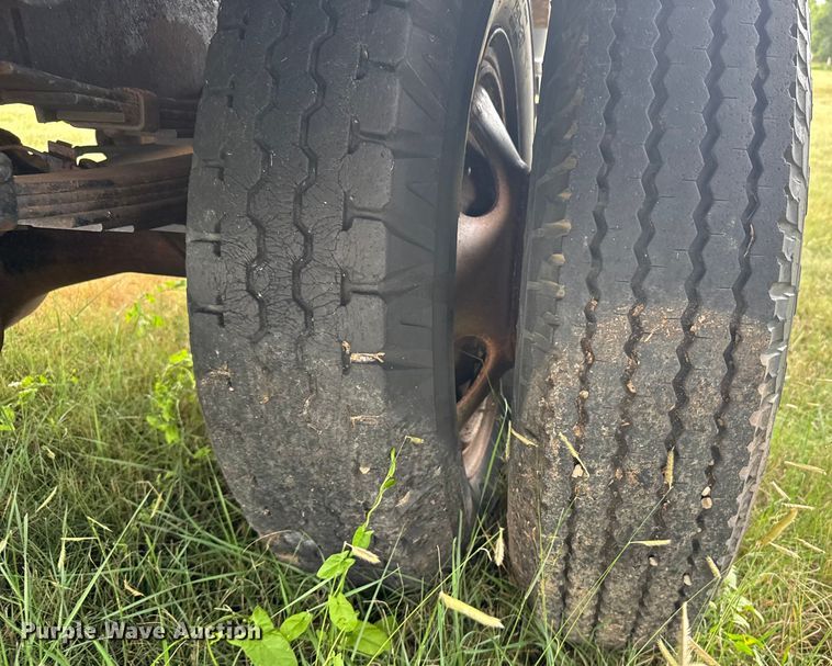 image for item EU6026 1946 Chevrolet flatbed truck