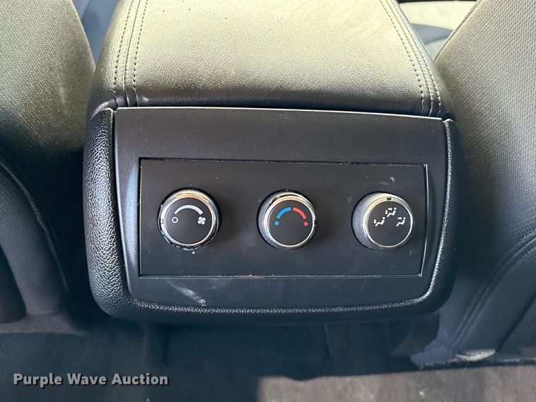 image for item EU7018 2011 Chevrolet Traverse SUV