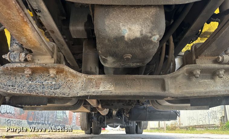 image for item EV1882 2005 International 7500 flatbed truck