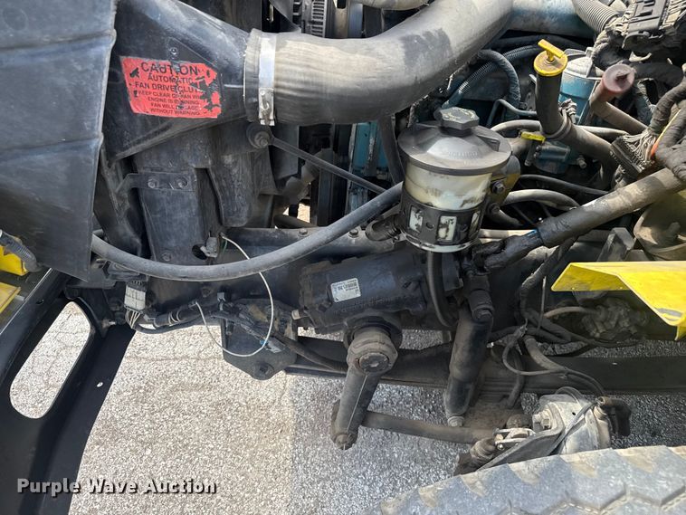 image for item EV1882 2005 International 7500 flatbed truck