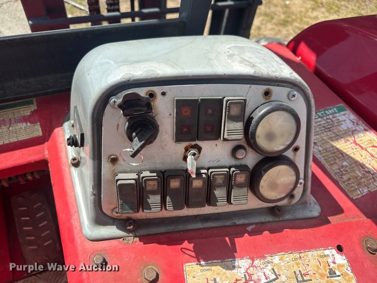 image for item EV1883 2008 Moffett M55.4 forklift