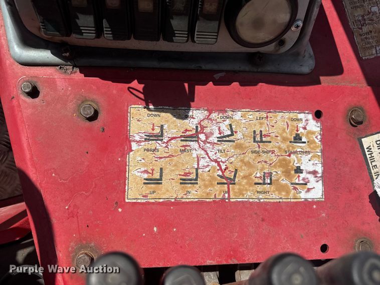 image for item EV1883 2008 Moffett M55.4 forklift