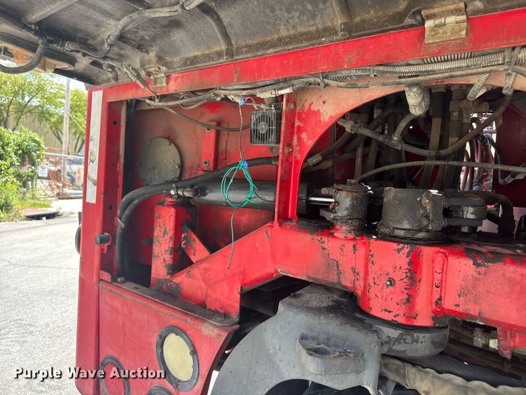 image for item EV1883 2008 Moffett M55.4 forklift