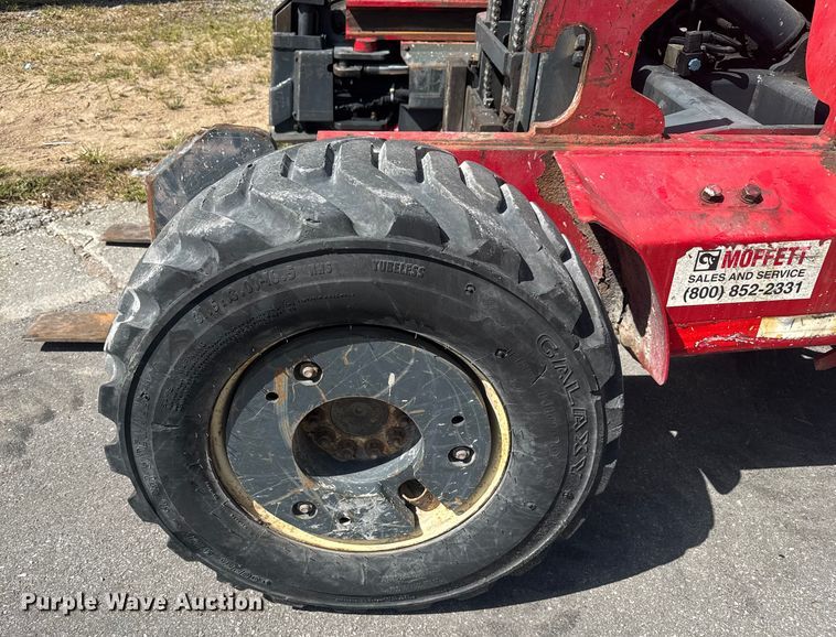 image for item EV1883 2008 Moffett M55.4 forklift