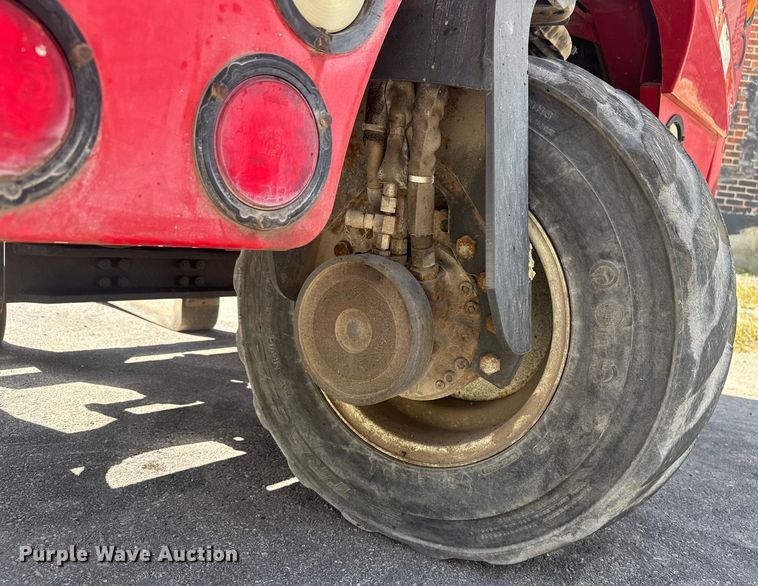 image for item EV1883 2008 Moffett M55.4 forklift