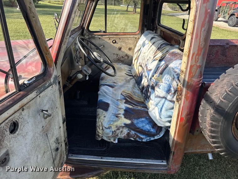 image for item EV1889 1950 Willy's Jeep pickup truck