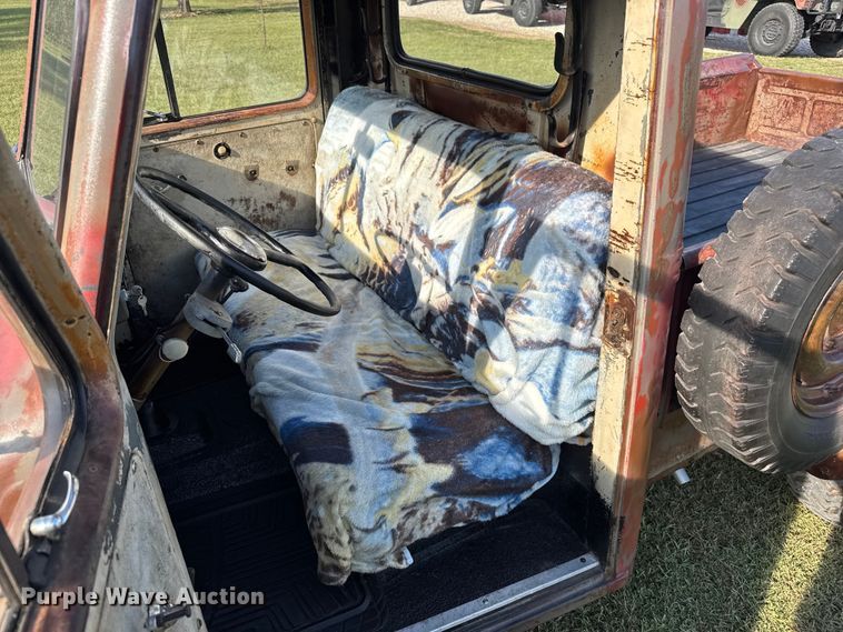 image for item EV1889 1950 Willy's Jeep pickup truck