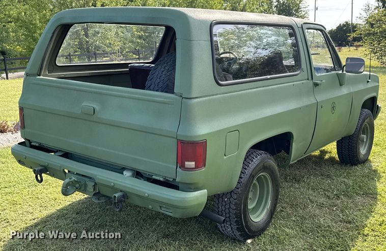 image for item EV1890 1986 Chevrolet M1009 SUV