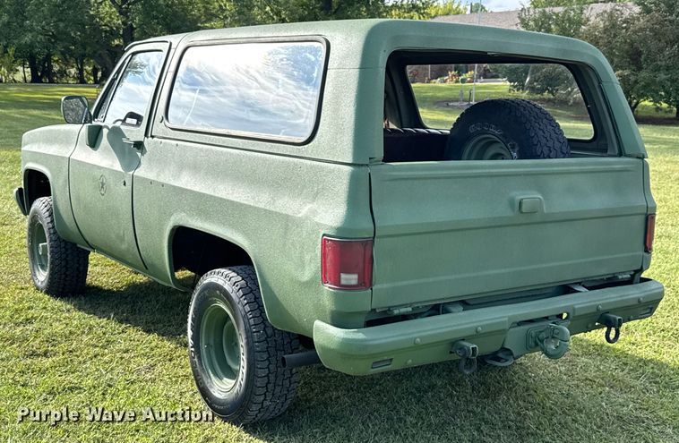 image for item EV1890 1986 Chevrolet M1009 SUV