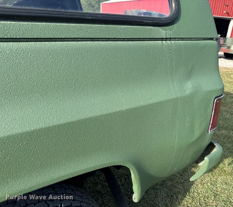 image for item EV1890 1986 Chevrolet M1009 SUV