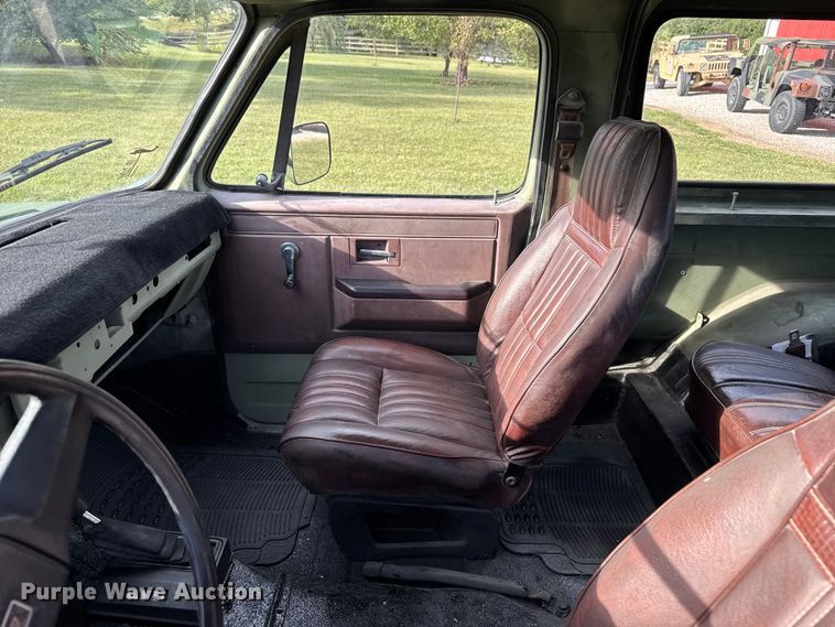 image for item EV1890 1986 Chevrolet M1009 SUV