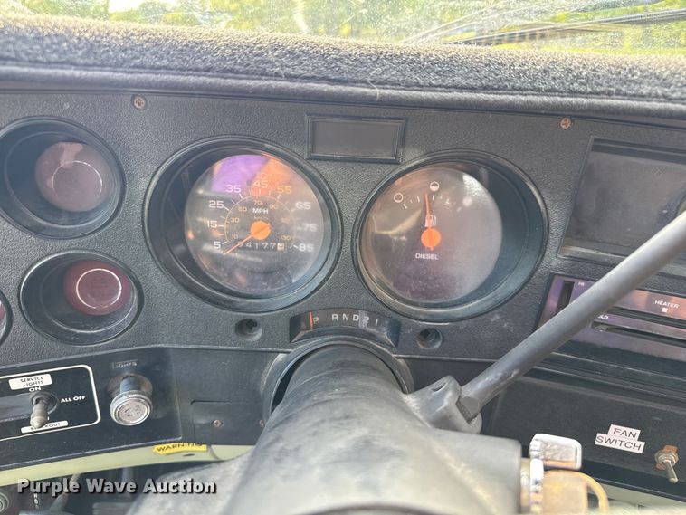 image for item EV1890 1986 Chevrolet M1009 SUV