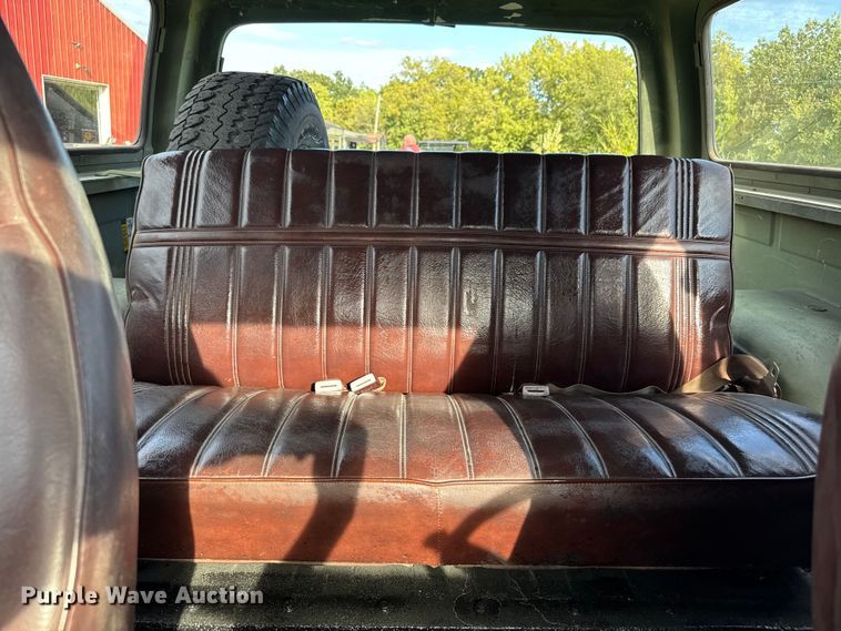 image for item EV1890 1986 Chevrolet M1009 SUV