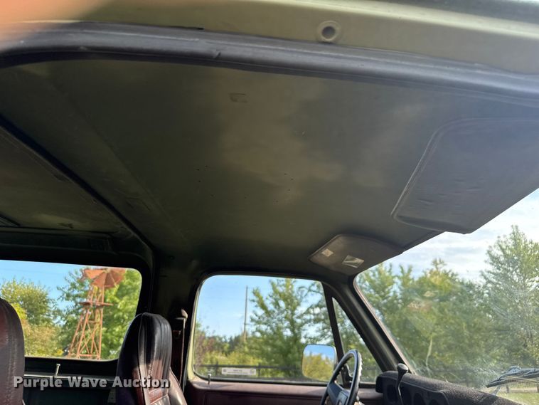 image for item EV1890 1986 Chevrolet M1009 SUV