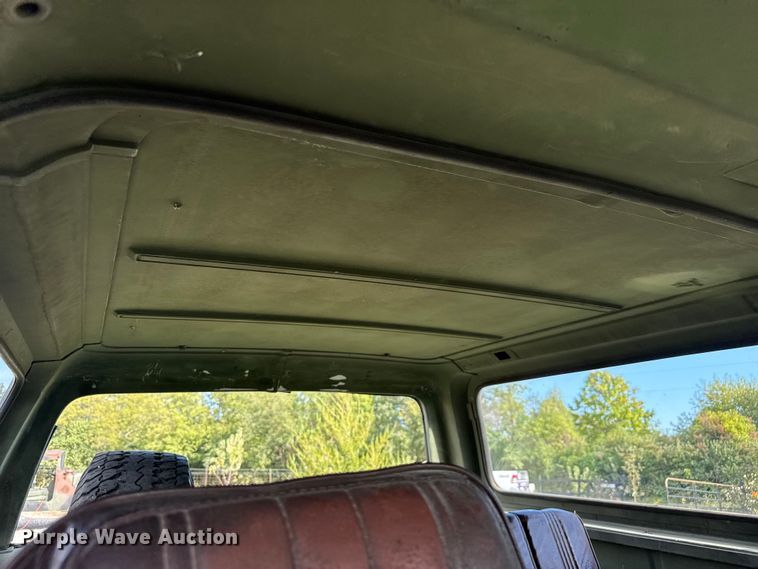 image for item EV1890 1986 Chevrolet M1009 SUV