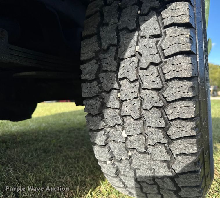 image for item EV1890 1986 Chevrolet M1009 SUV