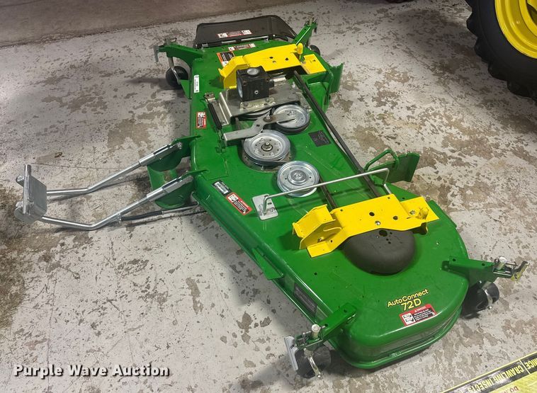 image for item EV1945 John Deere AutoConnect 72D Lawn mower deck