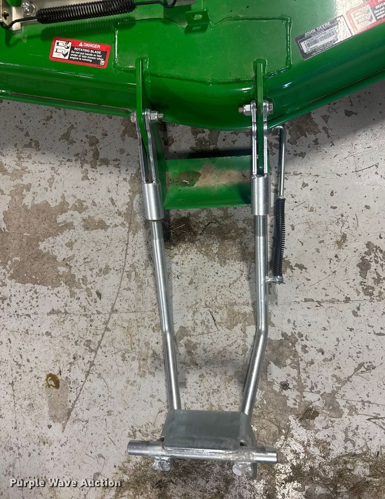 image for item EV1945 John Deere AutoConnect 72D Lawn mower deck