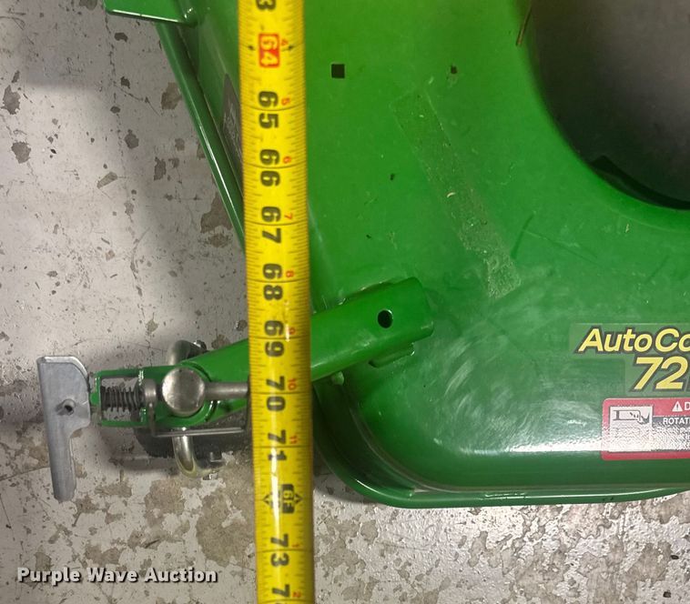 image for item EV1945 John Deere AutoConnect 72D Lawn mower deck