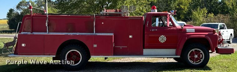 image for item EV1951 1973 Ford F750 pumper fire truck