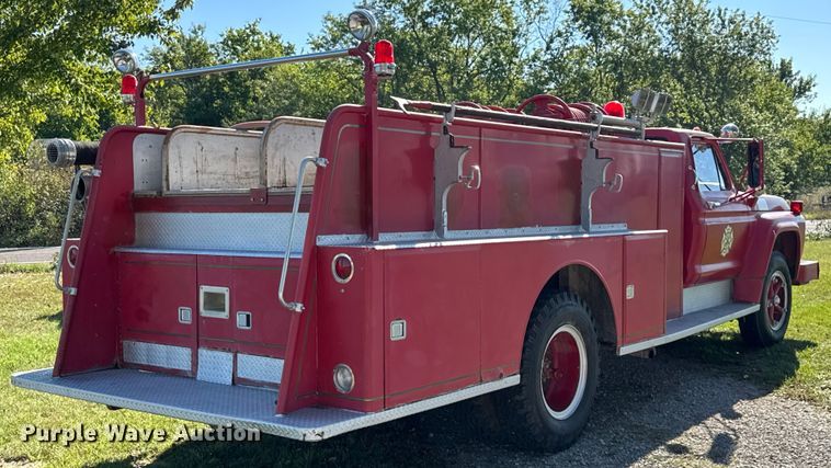 image for item EV1951 1973 Ford F750 pumper fire truck