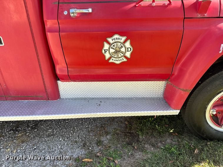 image for item EV1951 1973 Ford F750 pumper fire truck