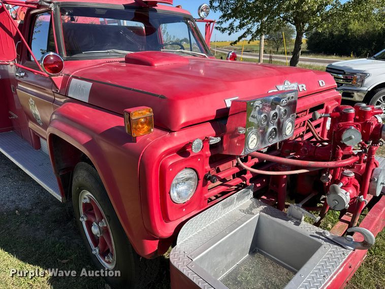 image for item EV1951 1973 Ford F750 pumper fire truck