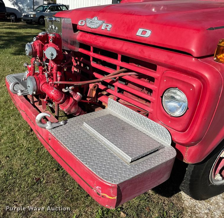 image for item EV1951 1973 Ford F750 pumper fire truck