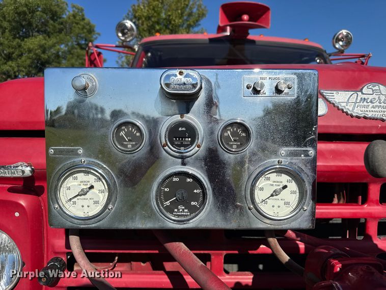 image for item EV1951 1973 Ford F750 pumper fire truck