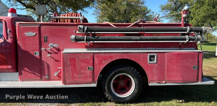 image for item EV1951 1973 Ford F750 pumper fire truck
