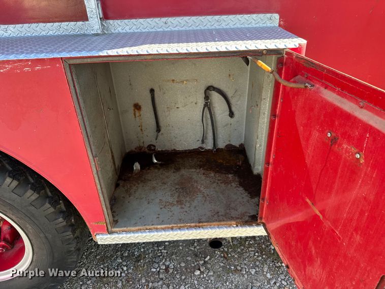 image for item EV1951 1973 Ford F750 pumper fire truck