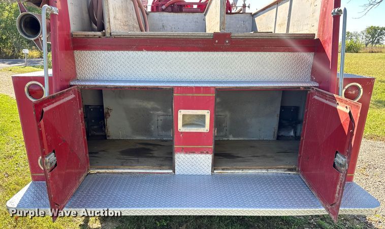 image for item EV1951 1973 Ford F750 pumper fire truck