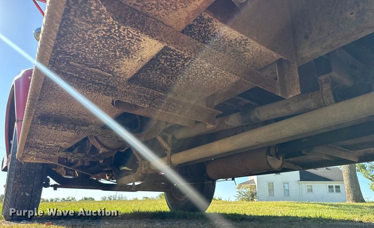 image for item EV1951 1973 Ford F750 pumper fire truck