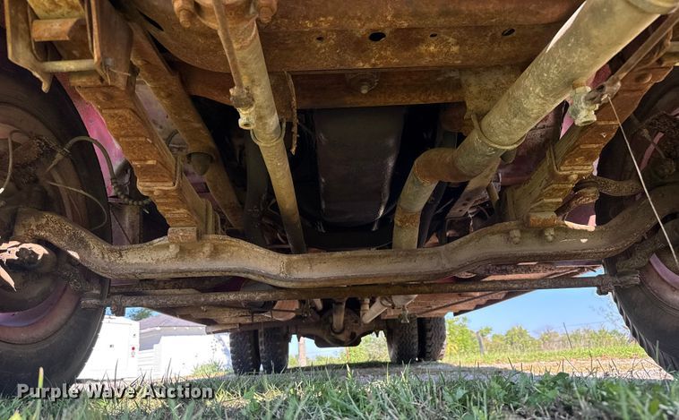 image for item EV1951 1973 Ford F750 pumper fire truck