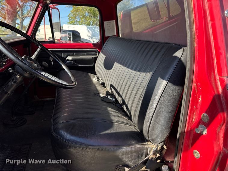 image for item EV1951 1973 Ford F750 pumper fire truck