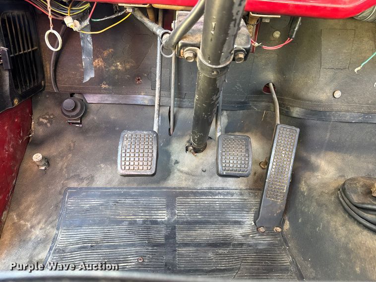 image for item EV1951 1973 Ford F750 pumper fire truck